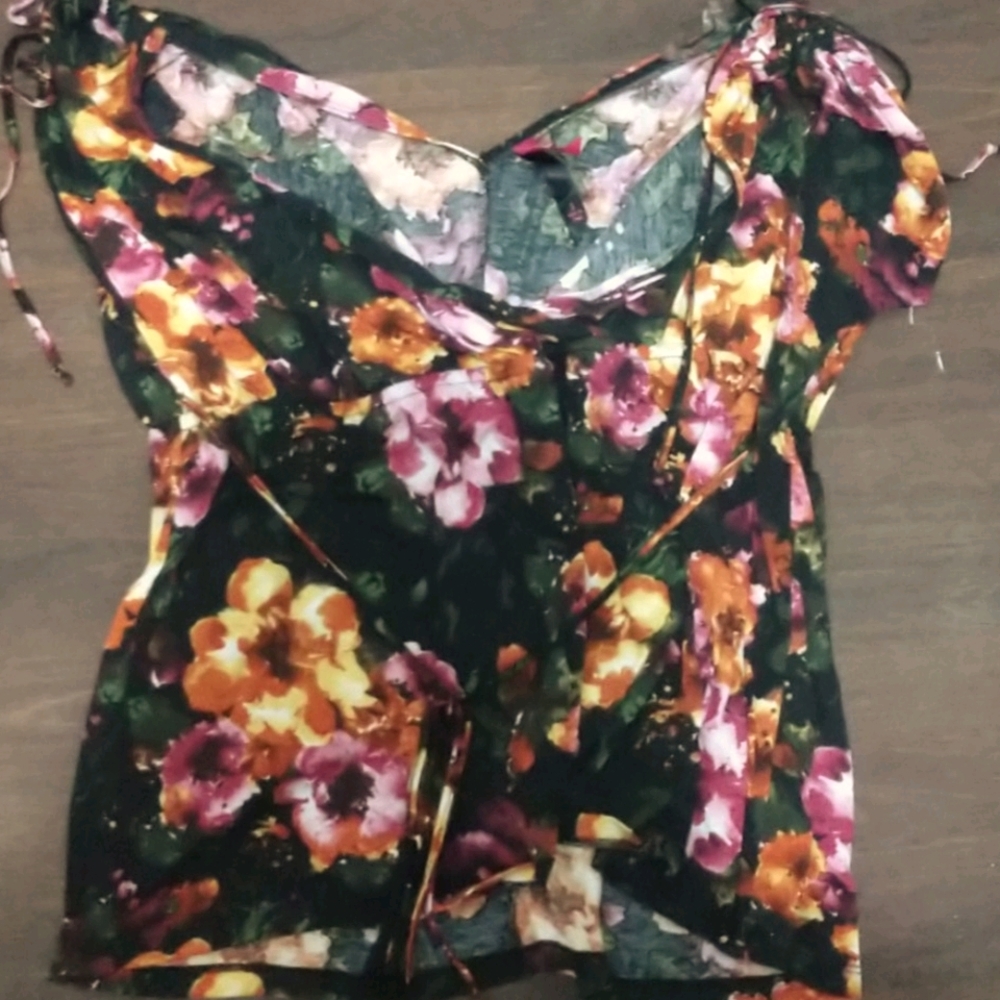 Floral top